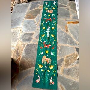 New🌟Anthropologie- FolkloricChristmas Runner-RARE